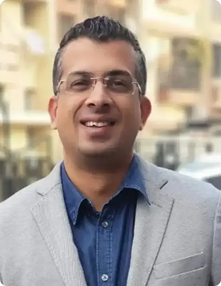 Director Dinesh Thakur